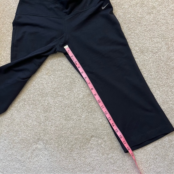 NEW Nike Pants Womens Extra Small Black Fit Dry Sports Capri Stretch Activewear - Picture 12 of 12